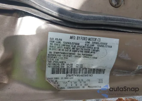 2004 Ford Crown Victoria Lx z USA, uszkodzony, nr VIN 2FAFP74W04X160163